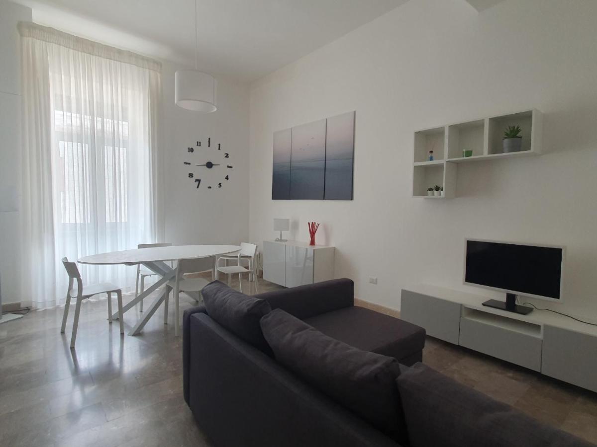 Papiro Blu Lägenhet Salerno Exteriör bild