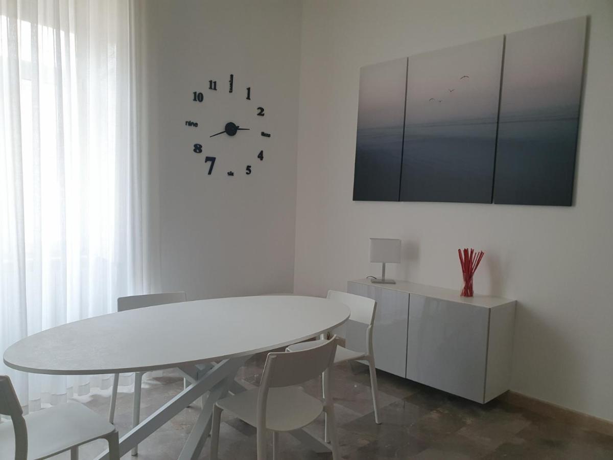 Papiro Blu Lägenhet Salerno Exteriör bild